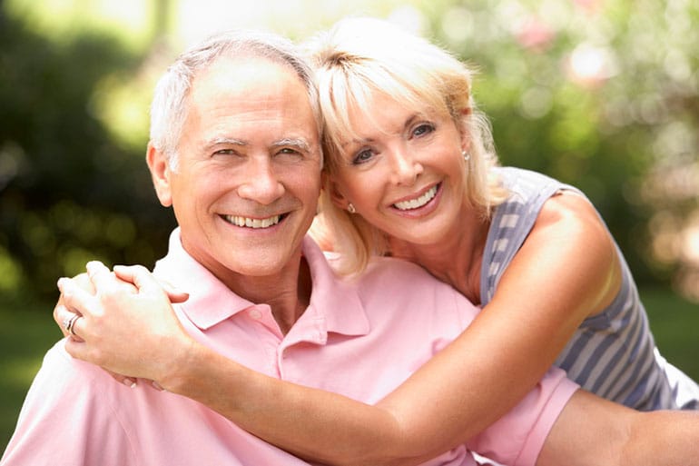 Chronic Pain Memphis TN Elderly Couple Smiling Chronic Pain Memphis TN Elderly Couple Smiling